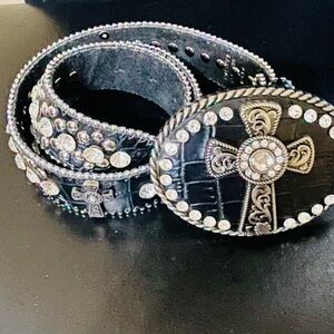 TONY LAMA Women’s Western Black Embellished Belt with Silver Accents